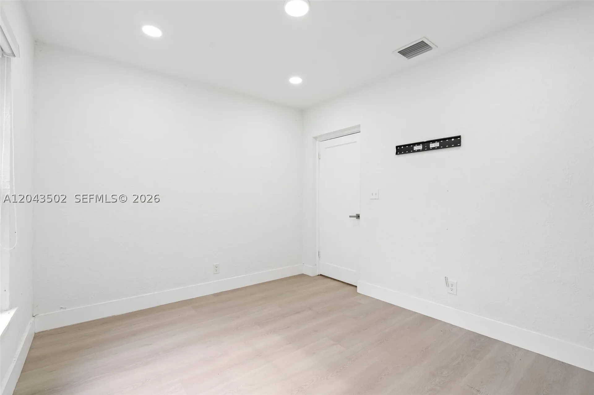 1521 NE 5th Terrace Fort Lauderdale FL 33304