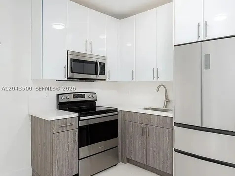 676 NW 47th Street Miami FL 33127