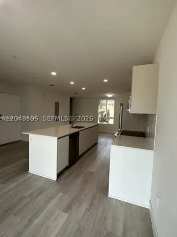 2561 NE 193rd Street Miami FL 33180