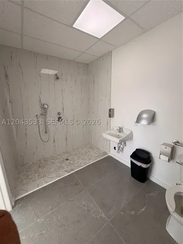 665 E 49 Street Hialeah FL 33013