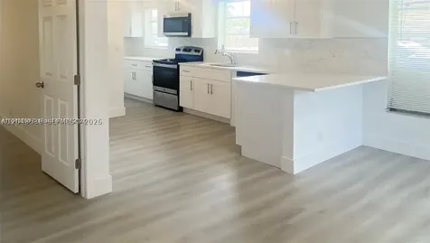 1005 NE 2nd Street Hallandale Beach FL 33009