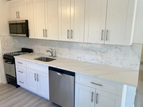 1005 NE 2nd Street Hallandale Beach FL 33009
