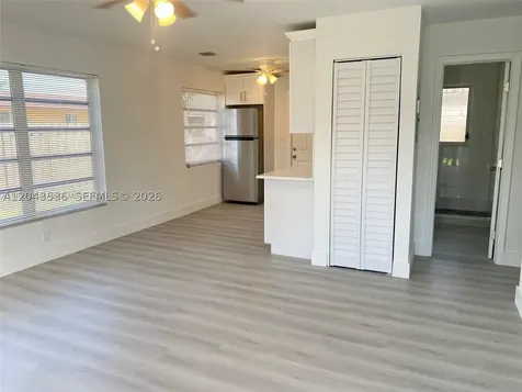 1005 NE 2nd Street Hallandale Beach FL 33009