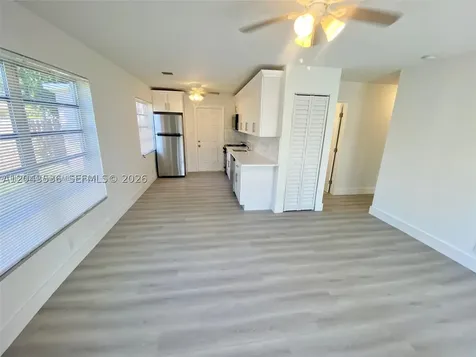 1005 NE 2nd Street Hallandale Beach FL 33009