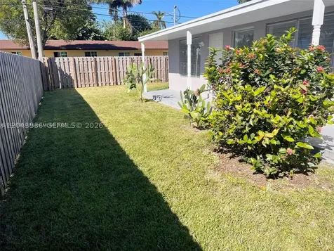 1005 NE 2nd Street Hallandale Beach FL 33009