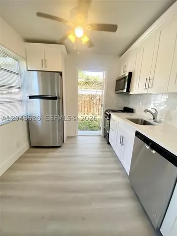 1005 NE 2nd Street Hallandale Beach FL 33009