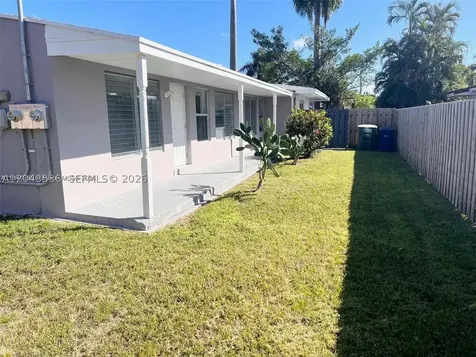 1005 NE 2nd Street Hallandale Beach FL 33009