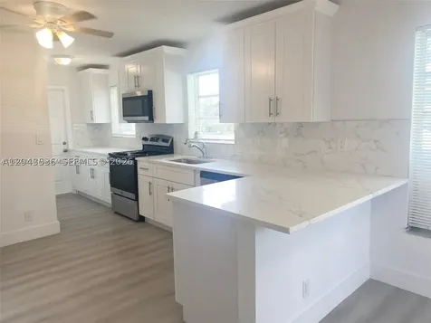 1005 NE 2nd Street Hallandale Beach FL 33009