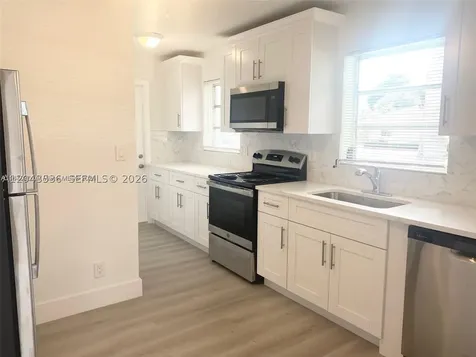 1005 NE 2nd Street Hallandale Beach FL 33009