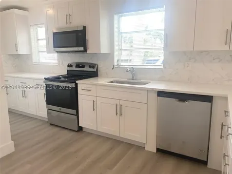 1005 NE 2nd Street Hallandale Beach FL 33009