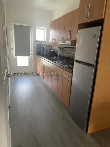 6498 Collins Avenue Miami Beach FL 33141