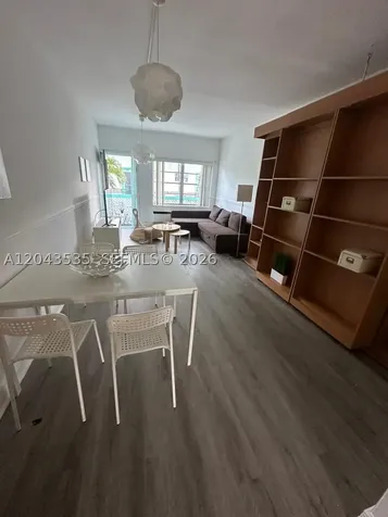 6498 Collins Avenue Miami Beach FL 33141