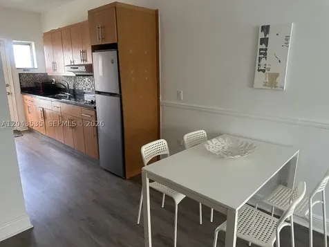 6498 Collins Avenue Miami Beach FL 33141