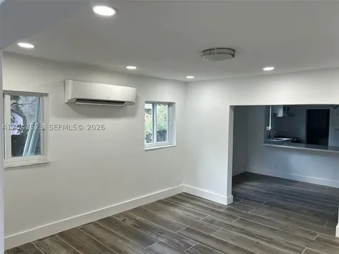 261 NW 49th Street Miami FL 33127
