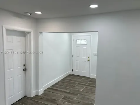 261 NW 49th Street Miami FL 33127