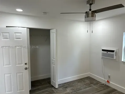 261 NW 49th Street Miami FL 33127