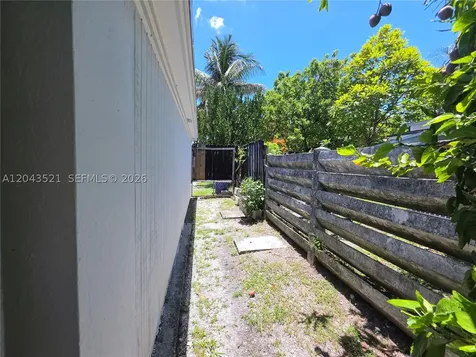 1215 NE 182nd Street North Miami Beach FL 33162