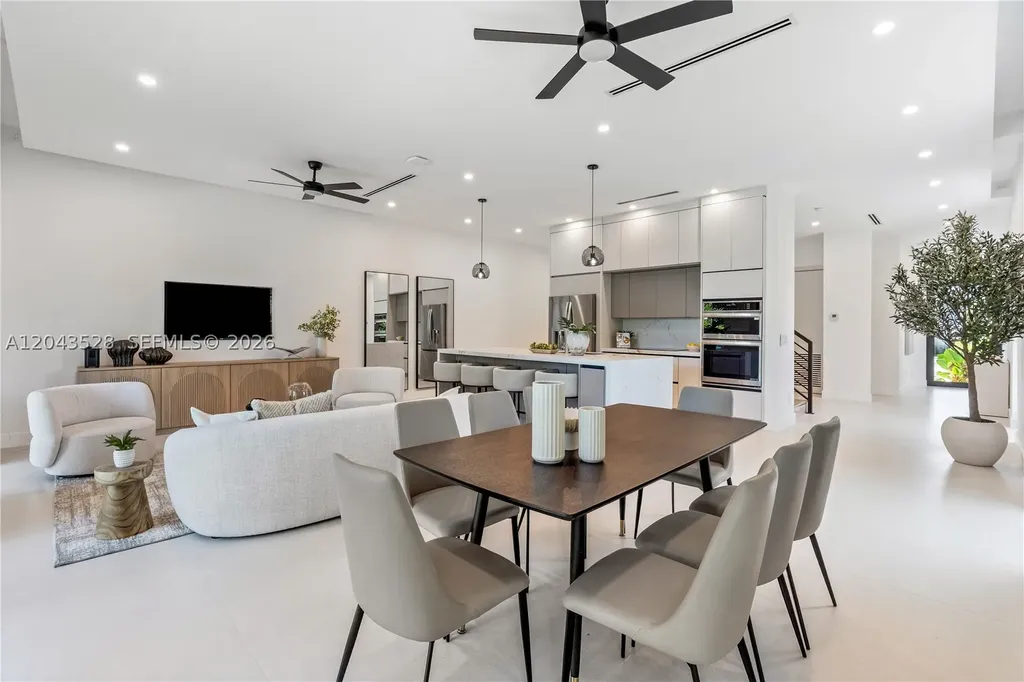 1337 NE 13th Avenue Fort Lauderdale FL 33304