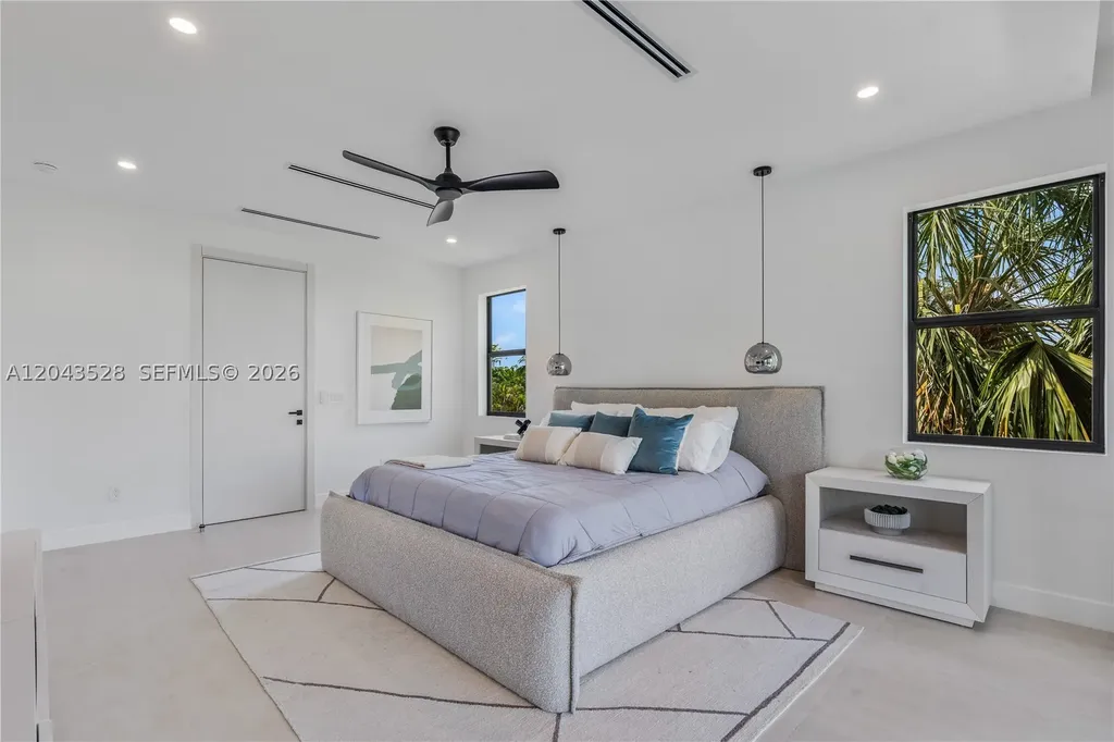 1337 NE 13th Avenue Fort Lauderdale FL 33304