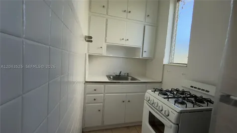 808 84th Street Miami Beach FL 33141