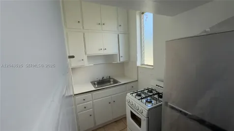 808 84th Street Miami Beach FL 33141