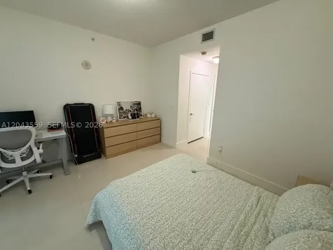 79 SW 12th Street Miami FL 33130