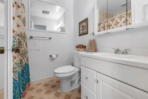 1121 NW 98th Terrace Pembroke Pines FL 33024