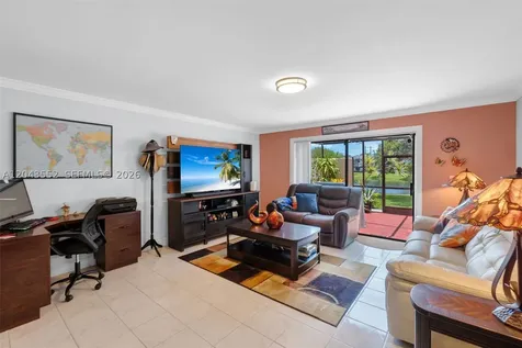 1121 NW 98th Terrace Pembroke Pines FL 33024