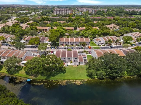 1121 NW 98th Terrace Pembroke Pines FL 33024