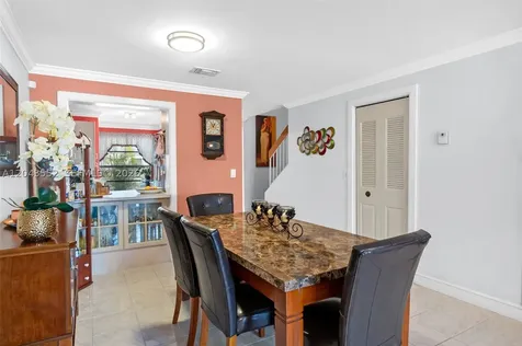 1121 NW 98th Terrace Pembroke Pines FL 33024