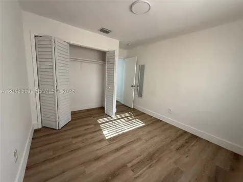 8860 SW 32nd Street Miami FL 33165