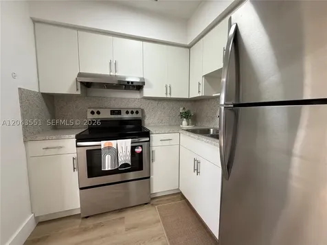 8860 SW 32nd Street Miami FL 33165