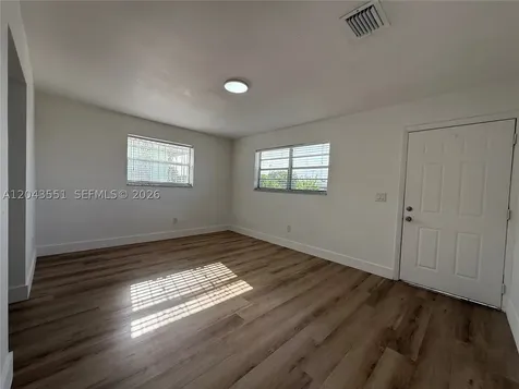 8860 SW 32nd Street Miami FL 33165