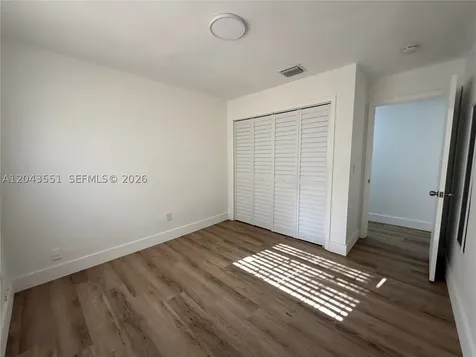 8860 SW 32nd Street Miami FL 33165