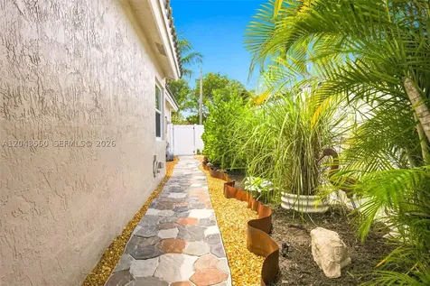 5830 SW 102nd Avenue Cooper City FL 33328