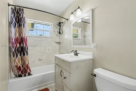 3941 NW 4th Court Coconut Creek FL 33066