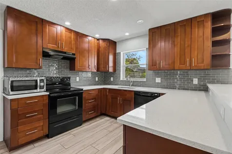 3941 NW 4th Court Coconut Creek FL 33066