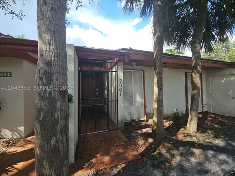 7001 S Loch Isle Drive S Miami Lakes FL 33014