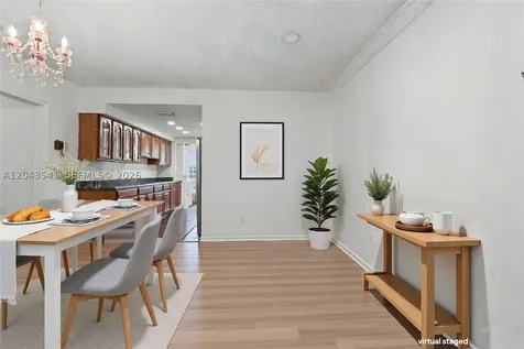 9720 Palmetto Club Lane W Miami FL 33157