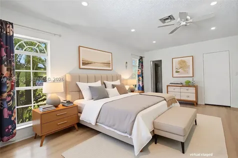 9720 Palmetto Club Lane W Miami FL 33157
