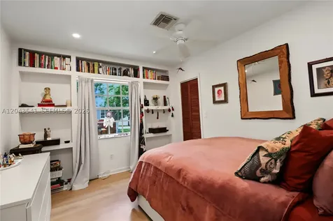 9720 Palmetto Club Lane W Miami FL 33157