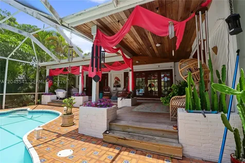 9720 Palmetto Club Lane W Miami FL 33157