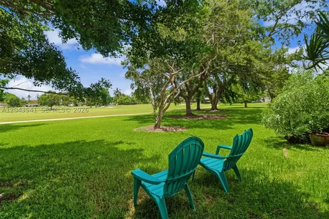 9720 Palmetto Club Lane W Miami FL 33157