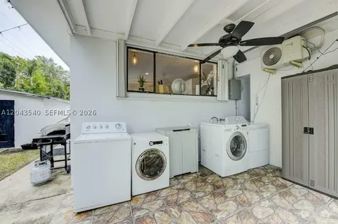 2721 SW 30th Avenue Miami FL 33133