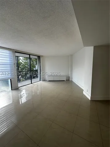 3475 N Country Club Drive Aventura FL 33180