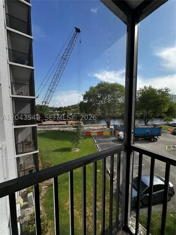 3475 N Country Club Drive Aventura FL 33180