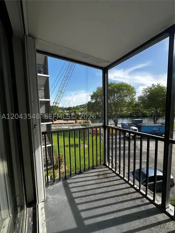 3475 N Country Club Drive Aventura FL 33180