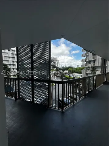 3475 N Country Club Drive Aventura FL 33180