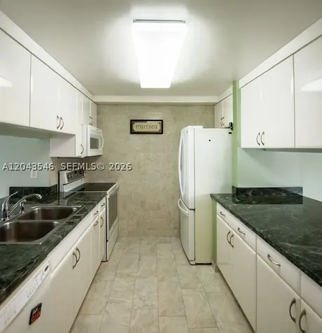 13949 SW 84th Street Miami FL 33183