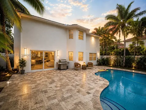 85 Gables Boulevard Weston FL 33326